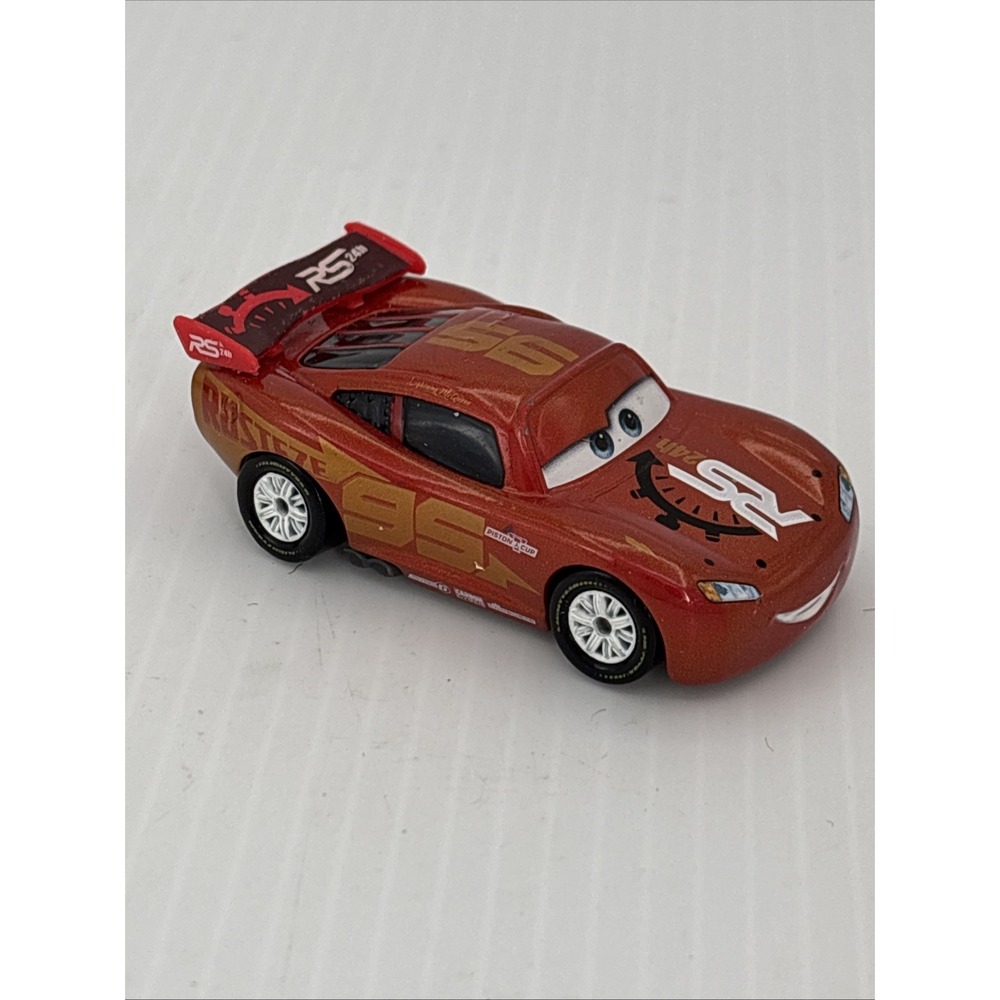 Disney Pixar Cars 3 Rust-Eze # 95 - Picture 2 of 2